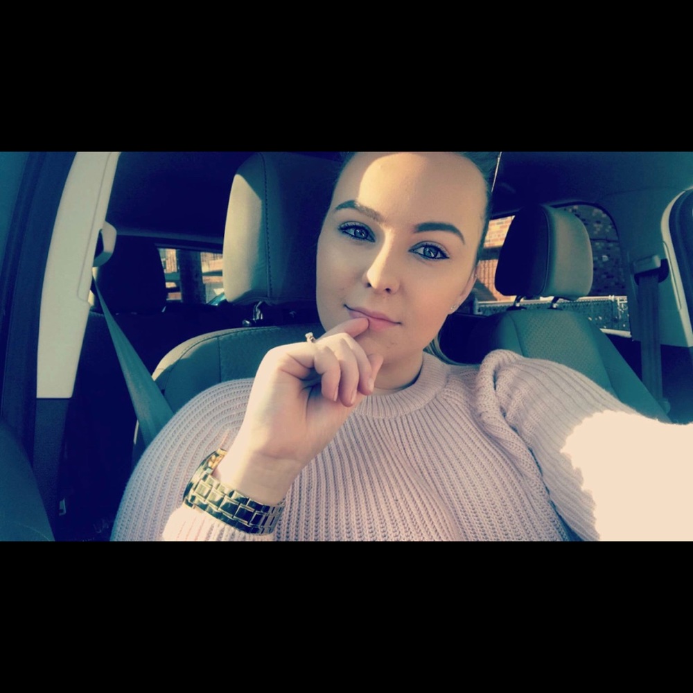 Meet your Posher, Anita